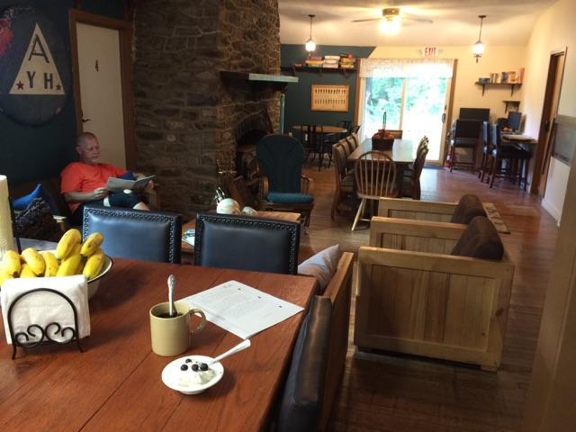 Hi-Harpers Ferry Hostel & Campground Knoxville Esterno foto